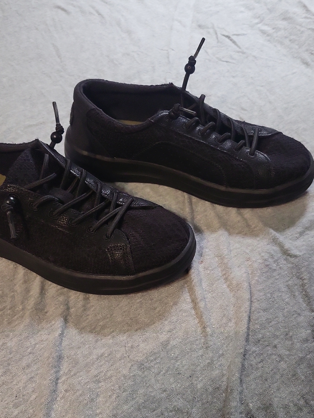 Hey Dude Women's Slip-On Lace Sneakers in Black - Picture 4 of 6